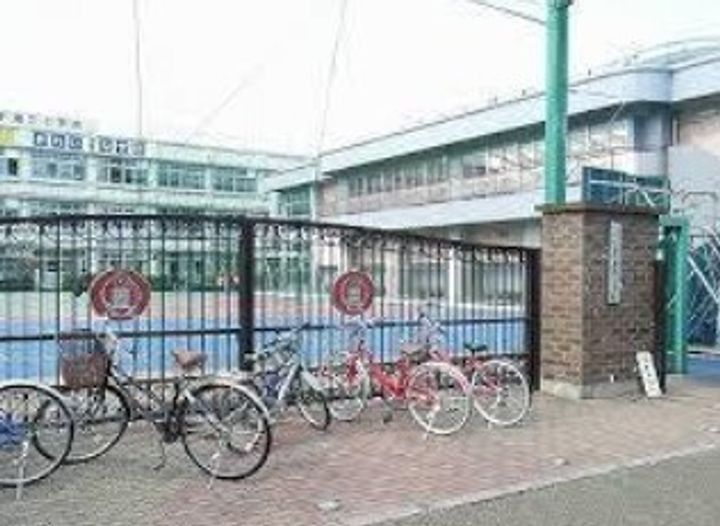 D-BASE十条の周辺