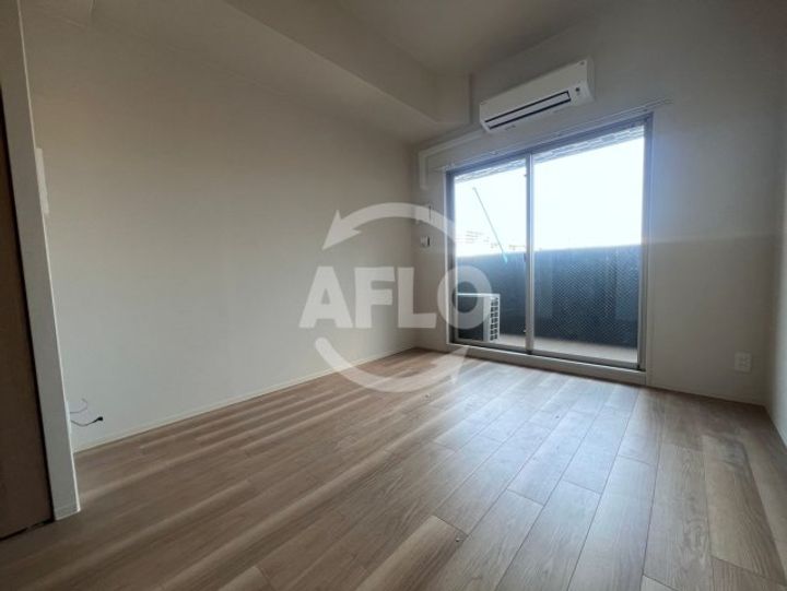 プレサンス深江橋ラヴィゲートの居間