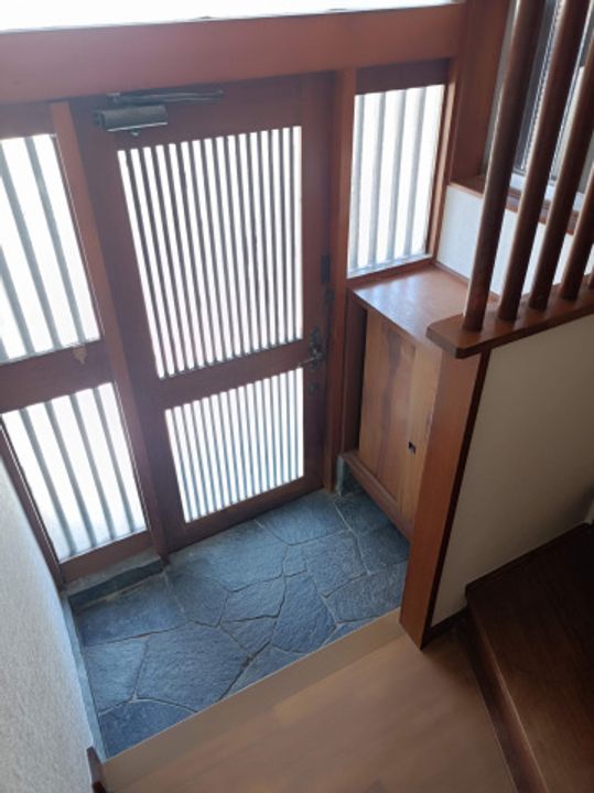 千葉県市川市宝1(一戸建)の賃貸物件の玄関