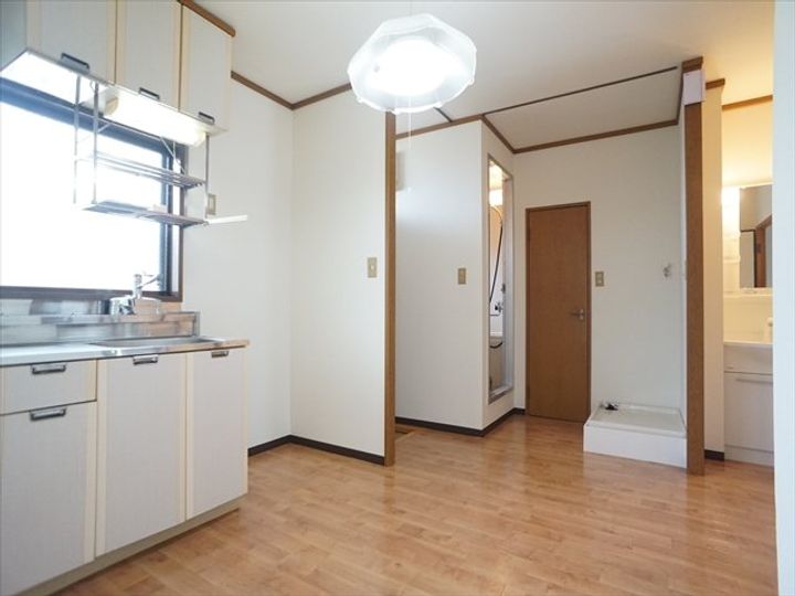 サンセゾン新田の居間