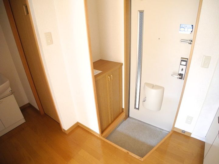 シャル夢本尾IIの玄関