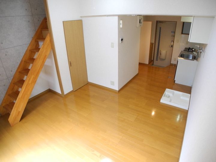 シャル夢本尾IIの居間