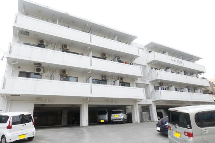 コーポJUNの外観