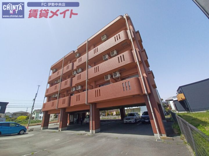 ワールドパレスの外観