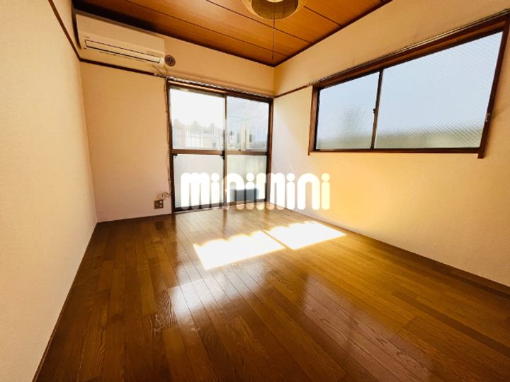 アドレム白鷺の居間