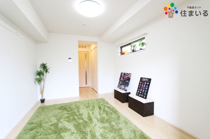 愛知県名古屋市緑区鳴海町字諸ノ木(アパート)の賃貸物件の居間