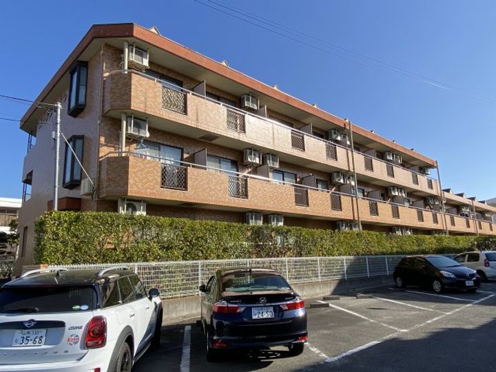 第2ガーデンハイツの外観