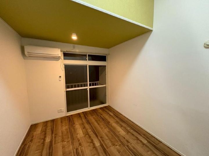 カトーレIIIの居間