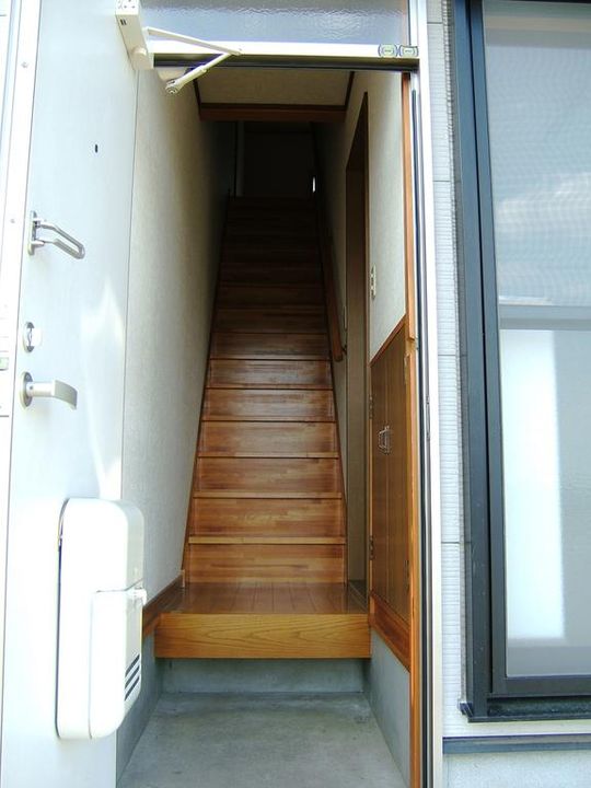 メゾンドノエルIの玄関