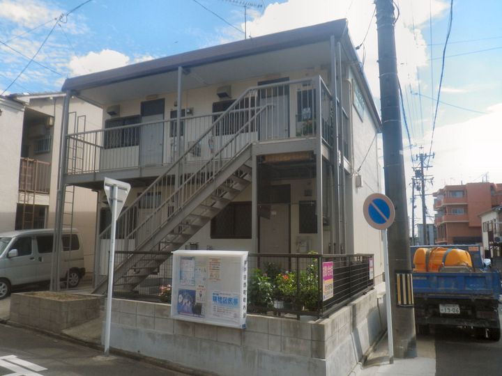 井戸田町1Kの外観