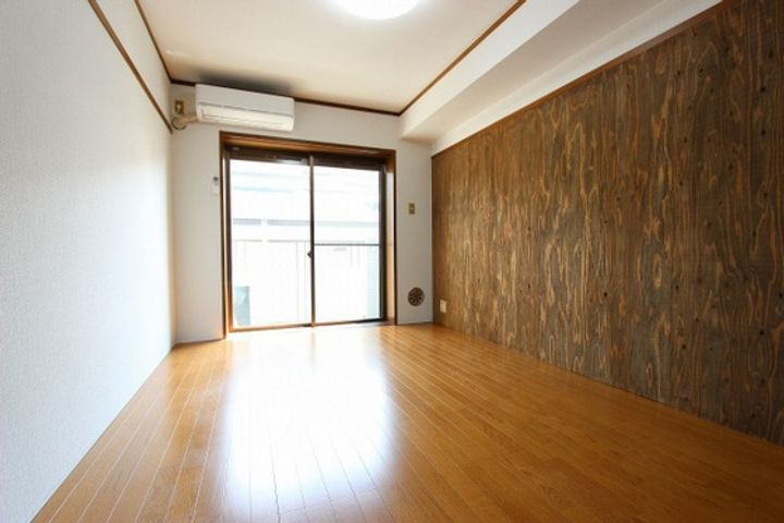 庚午パールマンションの居間