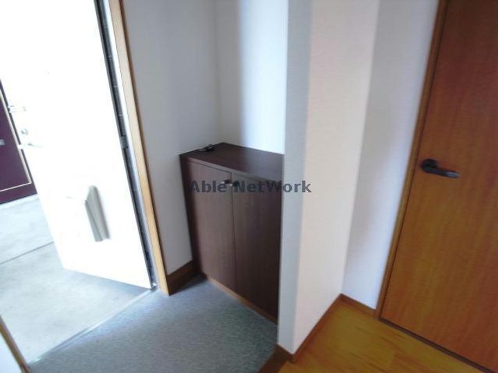 岐阜県岐阜市西改田上の町(アパート)の賃貸物件の玄関