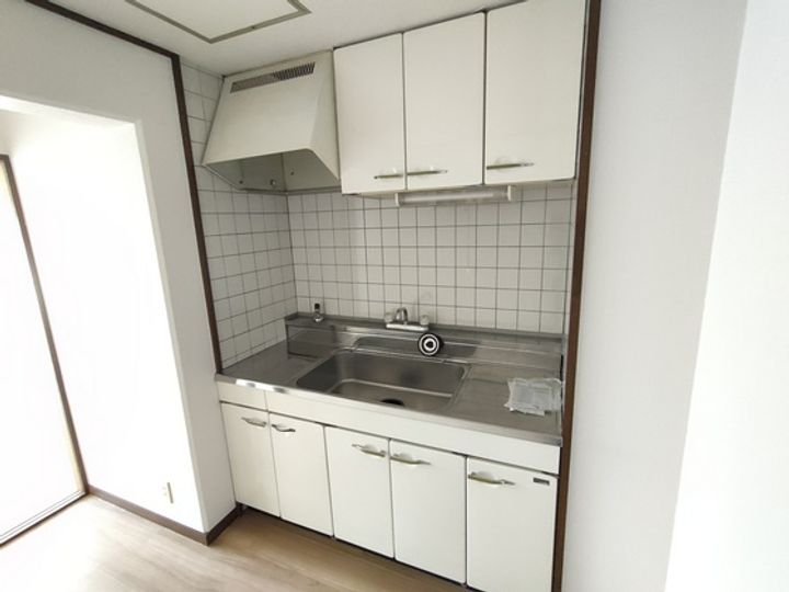 第48戸坂ビルのキッチン