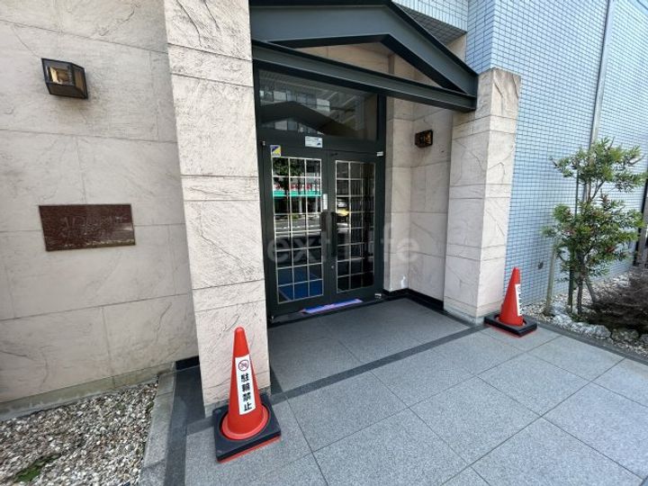 神奈川県横浜市中区初音町1(マンション)の賃貸物件の地図