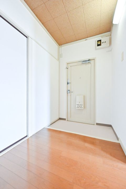 UR北本の玄関