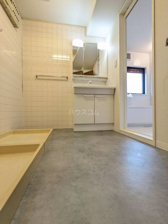 ちとせビルの内装