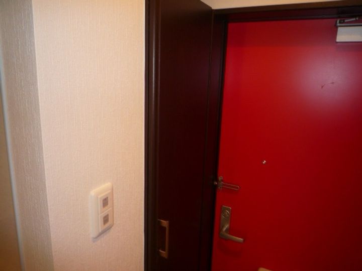 Zephyr Court丸山台IIの玄関