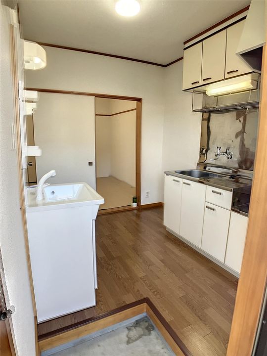 石崎第二ハイツの玄関