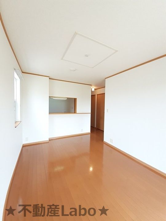 徳島県板野郡藍住町徳命字名田(アパート)の賃貸物件の居間