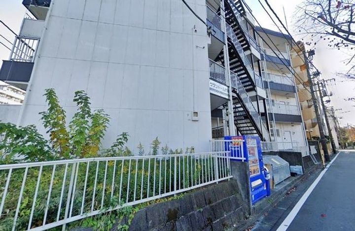 東京都多摩市貝取1(マンション)の賃貸物件の地図