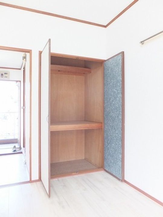 コーポ足達の内装