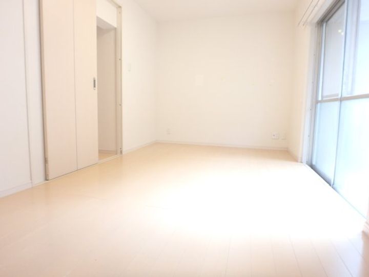親和マンションの居間