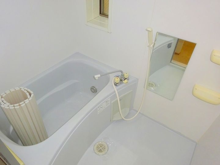 ノーブル・ヴィラージュA棟の風呂