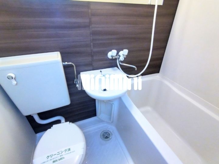 山崎ビルの内装