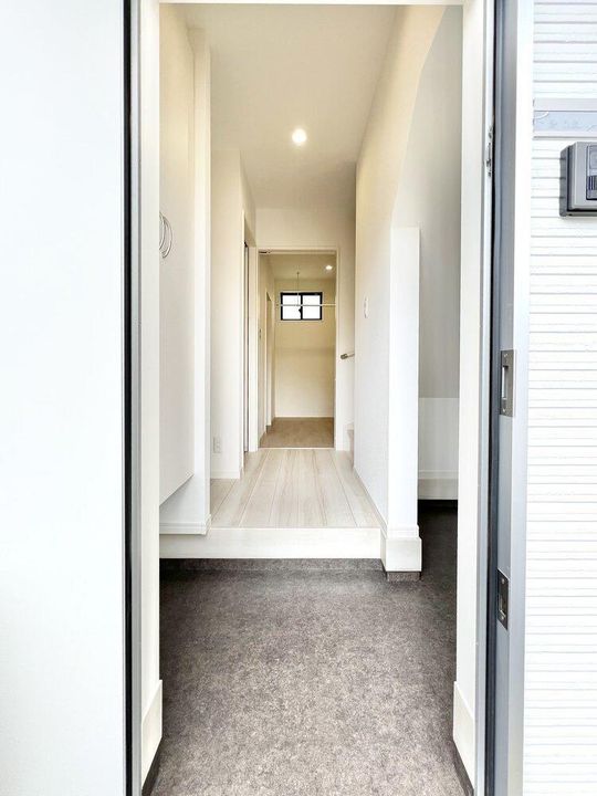 群馬県高崎市竜見町(アパート)の賃貸物件の玄関