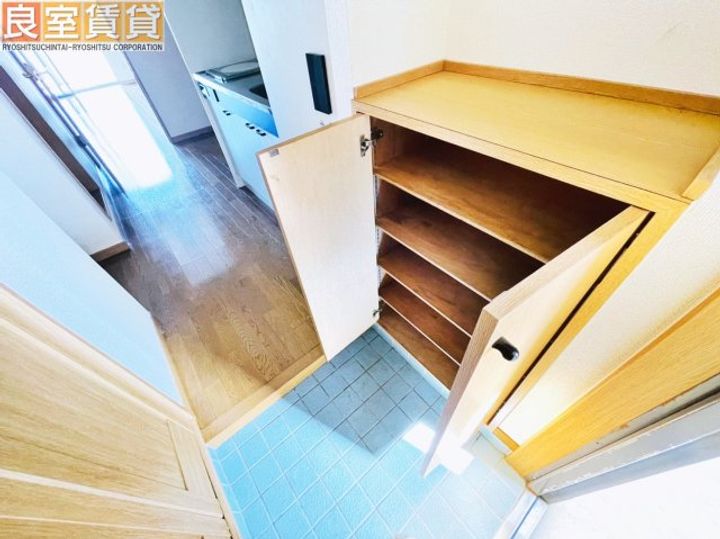 MTS御器所の玄関