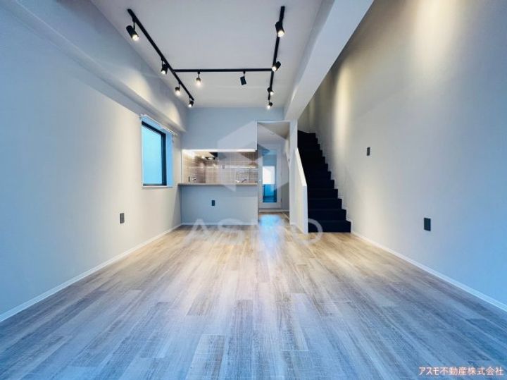 PRIVE JOTO-CHUOの居間