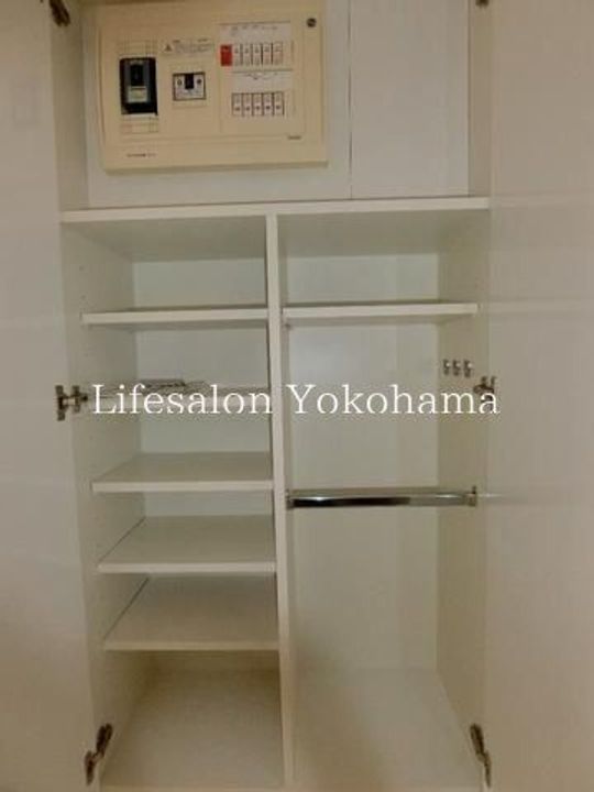 HF新横浜レジデンスの玄関