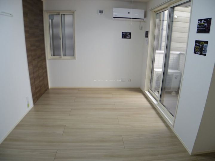 大阪府大阪市生野区鶴橋3の賃貸アパートの居間