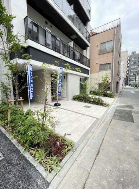 東京都台東区台東1(マンション)の賃貸物件の地図