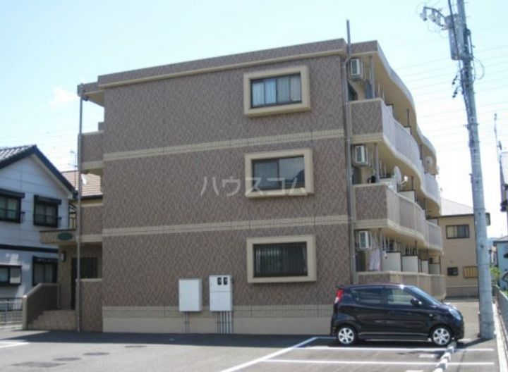 リアルエステート・リヴの外観