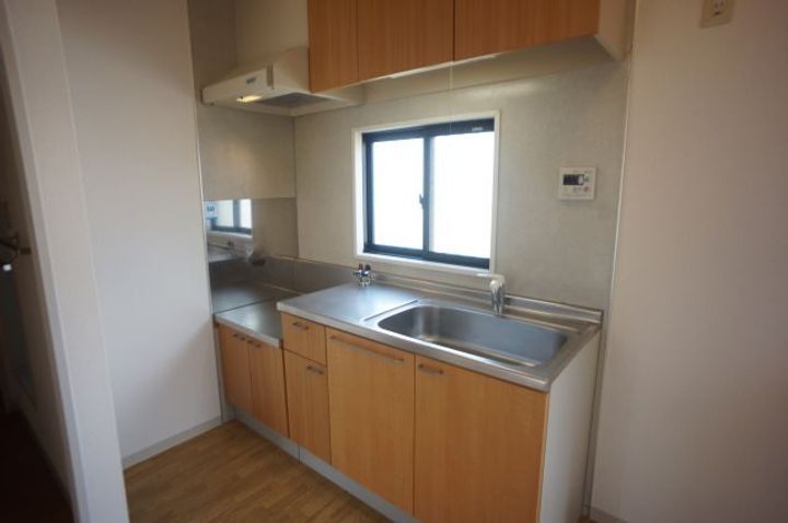 グラスグリーンのキッチン