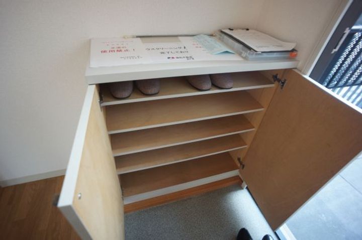 グラスグリーンの内装