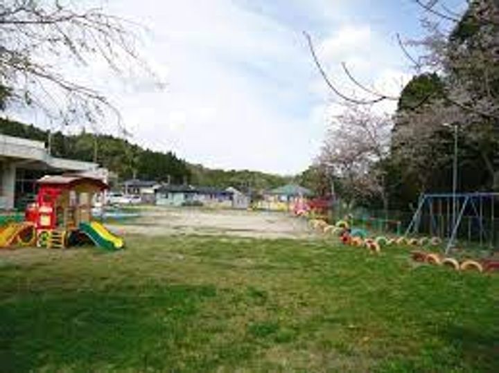 カトレアハイム本納の周辺