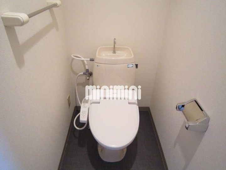 大枝ビルの内装