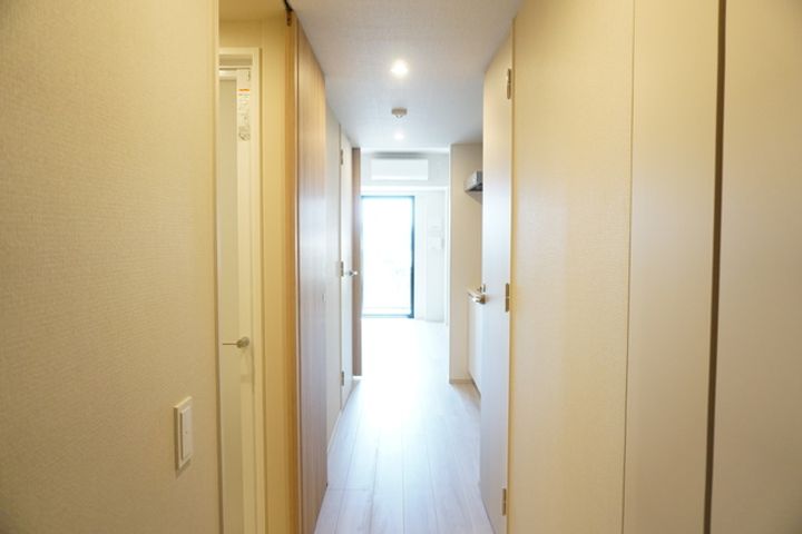 プライムメゾン方南町の玄関