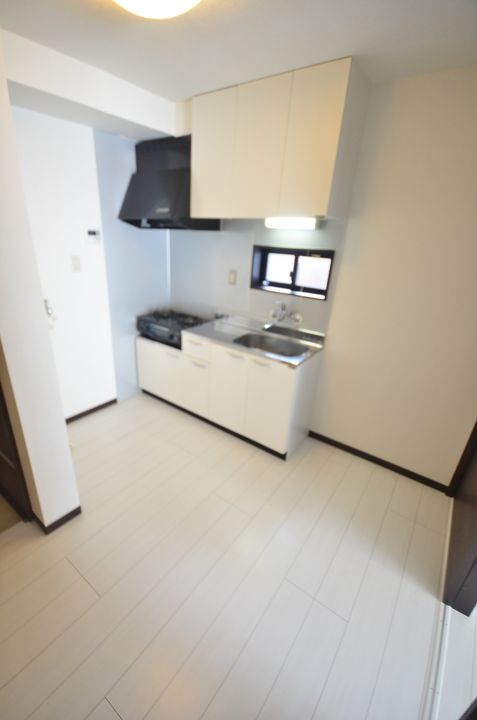 東京都目黒区中目黒4(アパート)の賃貸物件のキッチン