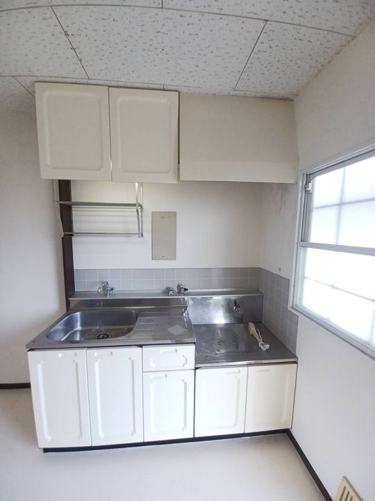 カムリイン東田IIのキッチン