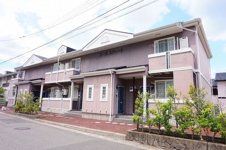 コーポスウイートの外観