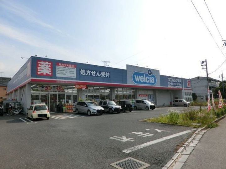 メイヒルズIIIの周辺
