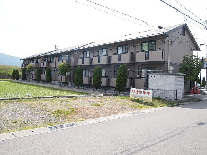 ファーニッシュド・ステイ諏訪四賀壱番館の外観