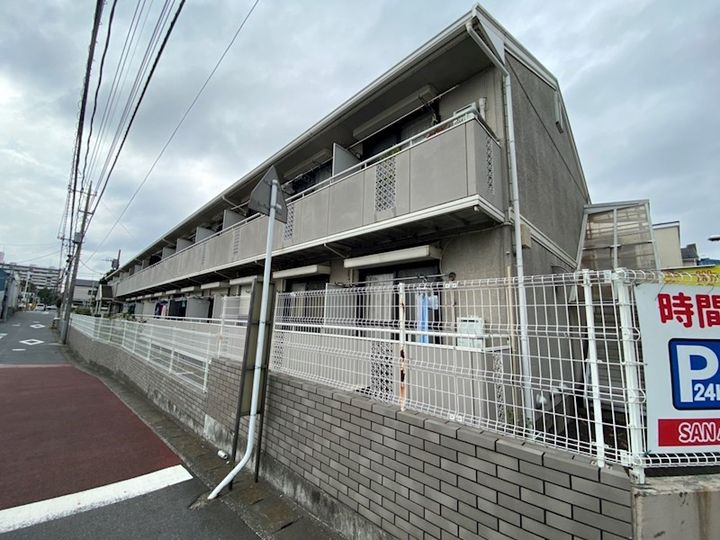 リファレンス胡録台A棟の外観