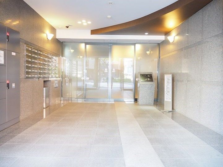 東京都渋谷区神宮前2(マンション)の賃貸物件の地図