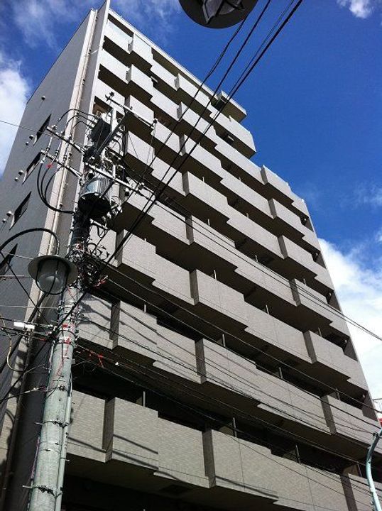 東京都渋谷区神宮前2(マンション)の賃貸物件の外観