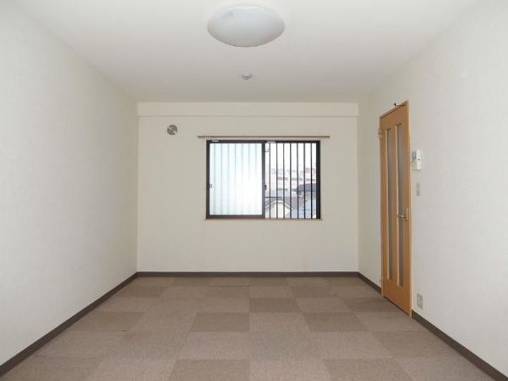 リヴェール南ユーカリが丘の居間