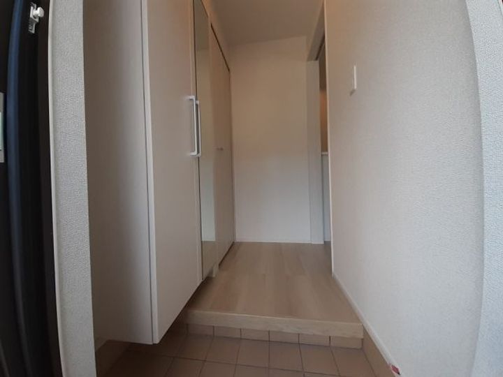 ディアス・カーサVIの玄関